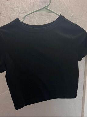 wild fable Black Short Sleeve Crewneck Crop Top